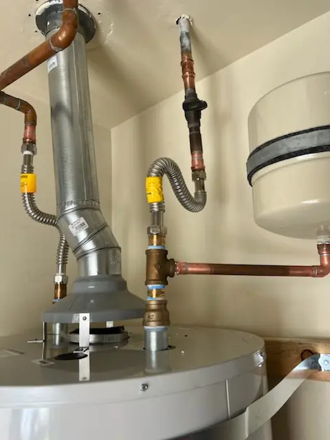 Water heater installation and plumbing repair in Doraville
